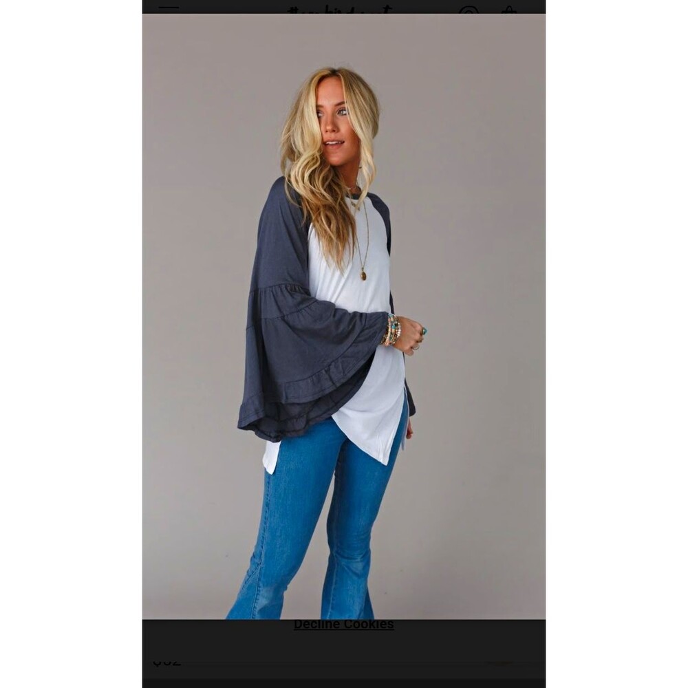 Three Bird Nest Bell Sleeve Raglan Top Medium White Gray Boho Baseball Shirt